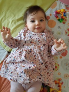 Apprendre à bébé à s'asseoir: les clés du succès pour une motricité en  douceur - Jeux de tapis: motricité et créativité